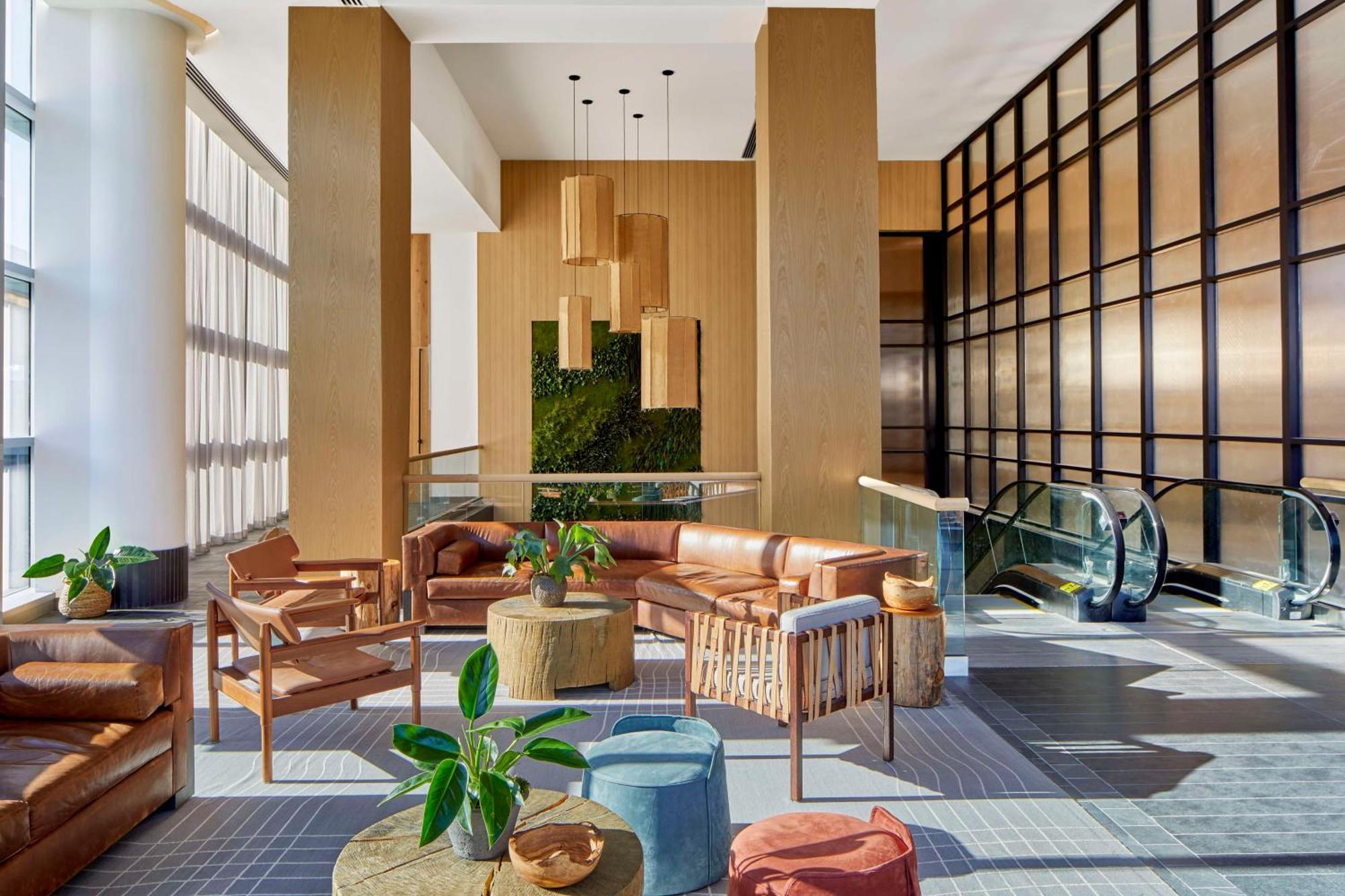 Embassy Suites By Hilton Nashville Downtown Exterior foto